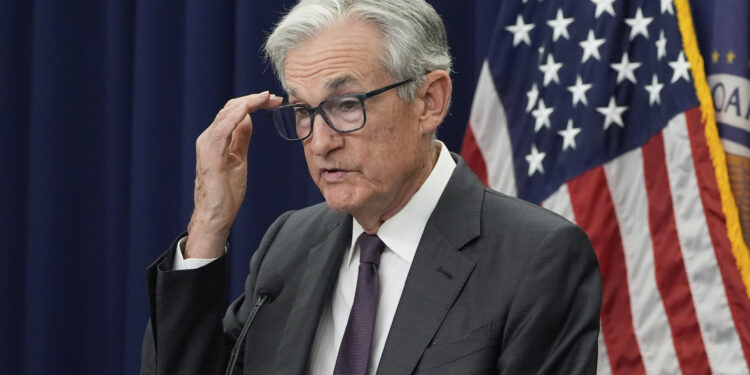 ‘No hay escondite’: Powell enfrenta opciones desalentadoras en discurso fundamental