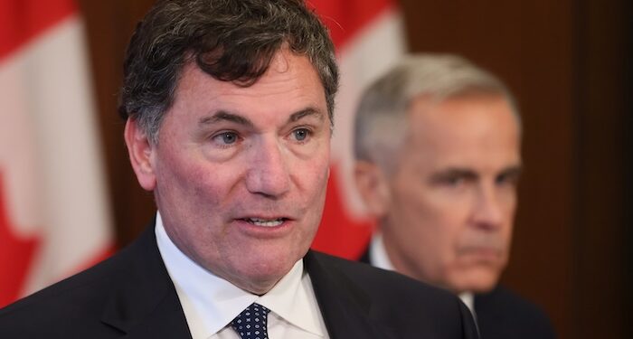 El ministro de Comercio de Estados Unidos de Canadá sale de DC mientras las conversaciones de tarifas se detienen