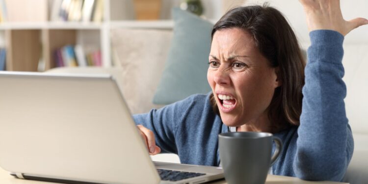 4 formas en que las redes sociales pueden destruir sus ahorros