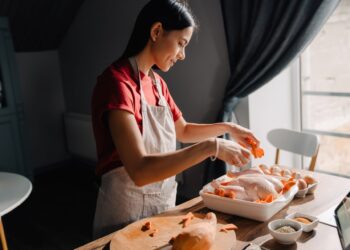 10 errores comunes que cometen las personas al cocinar pollo