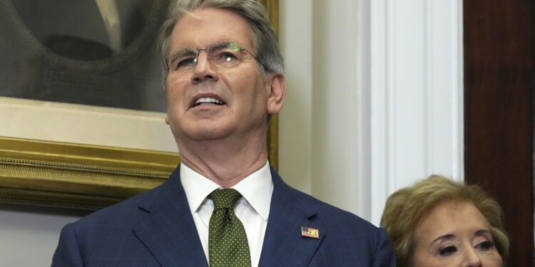 Bessent dice que presionará para terminar con el comercio de acciones del Congreso