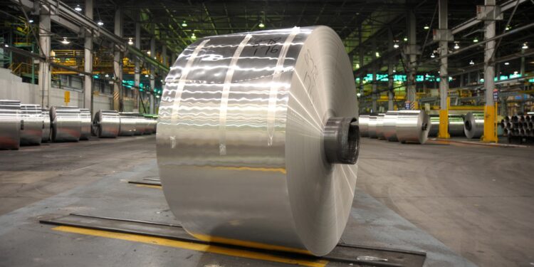 Los gráficos indican que este productor de aluminio está listo para un salto, dice Carter Worth