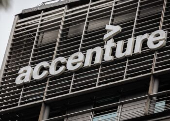 El plan de visa de $ 100,000 de Trump podría afectar a estas compañías más difíciles