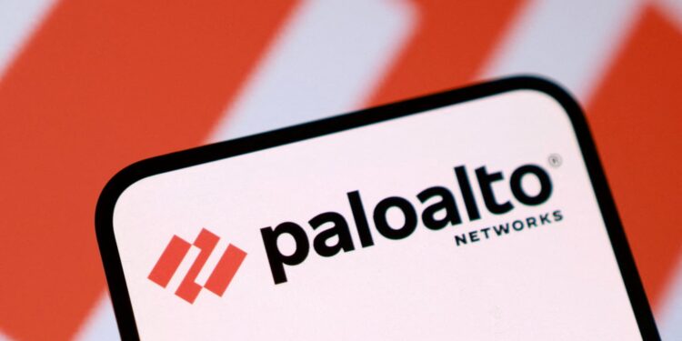 Los analistas de Top Wall Street recomiendan estas 3 acciones para inversores a largo plazo