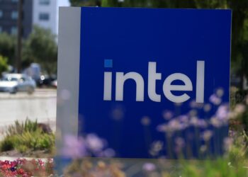 Acciones que hacen los mayores movimientos previos al mercado: Intel, Novo Nordisk, Bullish, Cracker Barrel y más