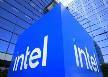 Acciones que hacen los movimientos más grandes del mediodía: INTC, NVO, BLSH, TODOS