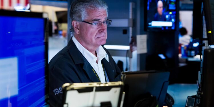 Los comerciantes ven una oportunidad que la Fed corta por medio punto