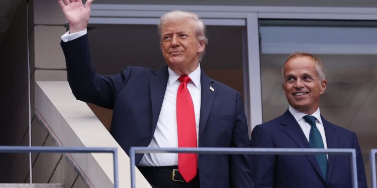 La invitación abierta de Trump US de Rolex se produce después de abofetear la tarifa de Suiza