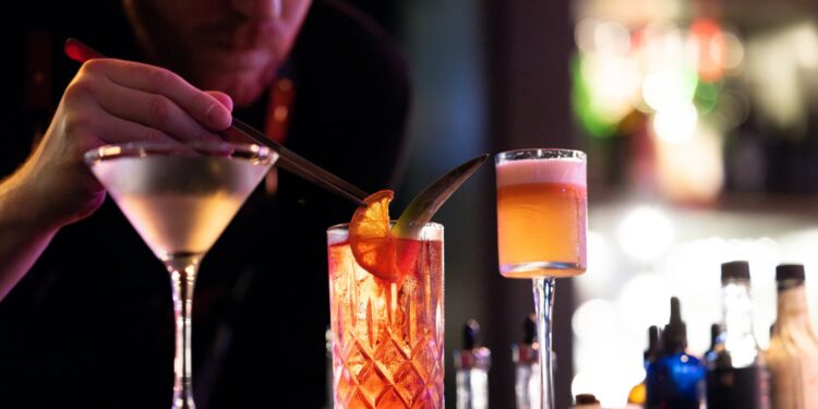 ¿Quién califica para la deducción ‘No impuestos sobre las propinas’? Es complicado