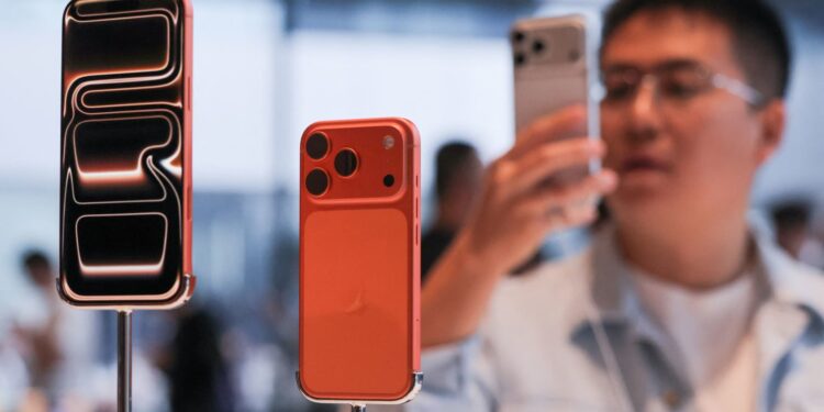 ORCL, AAPL, MTSR, COMP, KVUE y más