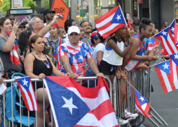Los inmigrantes latinos estadounidenses generan $ 1.6 billones en el PIB, según el informe