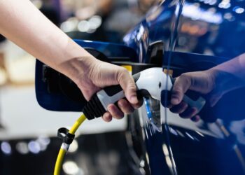 Fecha límite de crédito fiscal EV: los retrasos del IRS plantean un problema para los concesionarios de automóviles