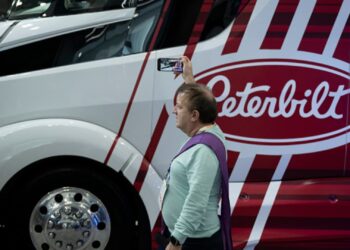 Paccar, Intel, RH, plataformas Riot y más