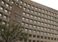 El administrador de Trump mira los cortes profundos al programa de vivienda para personas sin hogar