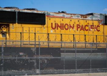 Grupos comerciales de la industria Slam fusión ferroviaria propuesta