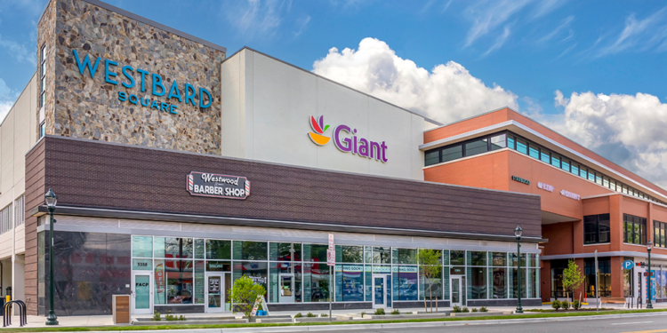 La reurbanización de Westbard Square de Regency Center conformada por la entrada de las partes interesadas