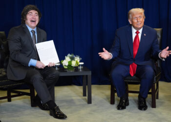 El apoyo de Trump a Argentina agita la ira entre los republicanos