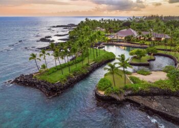 El multimillonario de Operai Sam Altman enumera el complejo de Hawaii donde se casó con el esposo Oliver Mulherin por $ 49 millones