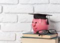 ¿Vale la pena ahorrar para la educación de su hijo? La investigación dice que sí