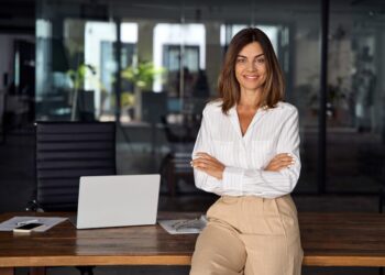 9 formas de ordenar un salario de seis cifras sin licenciatura