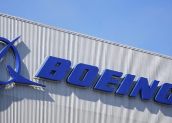 La FAA busca $ 3.1 millones en multas de Boeing sobre violaciones de seguridad: NPR