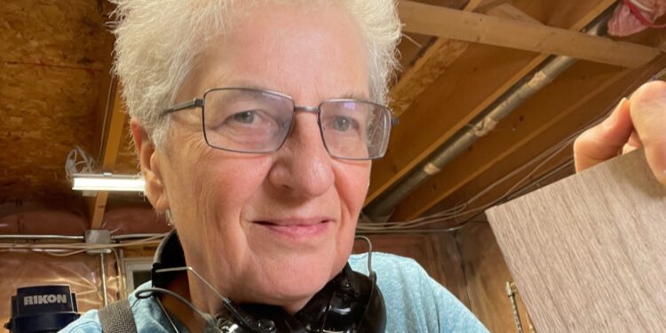 Los cambios de tarifa y de minimis se sumergen en los vendedores de Etsy en ‘Nightmare Absolute’: NPR