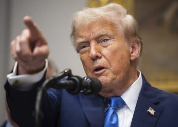 La economía de Trump rebota en el aumento de los gastos de los consumidores