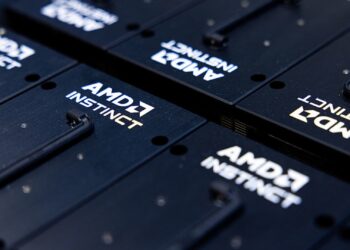 Las existencias que hacen los movimientos más grandes del mediodía: metales críticos, comerica, dispositivos micro avanzados, abercrombie & fitch y más