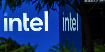 Intel, Ford, Deckers, P&G, Comfort Systems y más