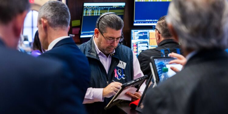 El mercado alcista de élite vuelve a tomar el control con el S&P 500 tocando los 6.800 puntos por primera vez en la historia
