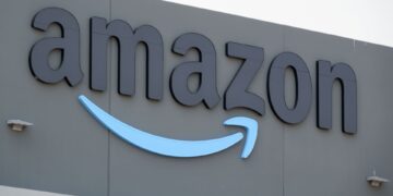 Acciones que realizan los mayores movimientos al mediodía: Amazon, Twilio, Reddit, Cloudflare, First Solar y más