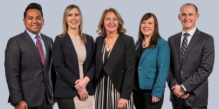 Un asesor de tagalo de $ 1 mil millones que trae disciplina de Wall Street a Anchorage Alaska