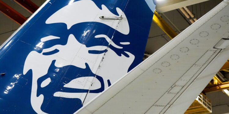 Alaska Airlines reanuda operaciones después de que una falla informática dejara sus vuelos en tierra durante horas