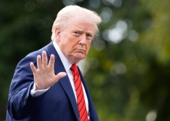 Las acciones caen mientras Donald Trump advierte sobre nuevos aranceles a China