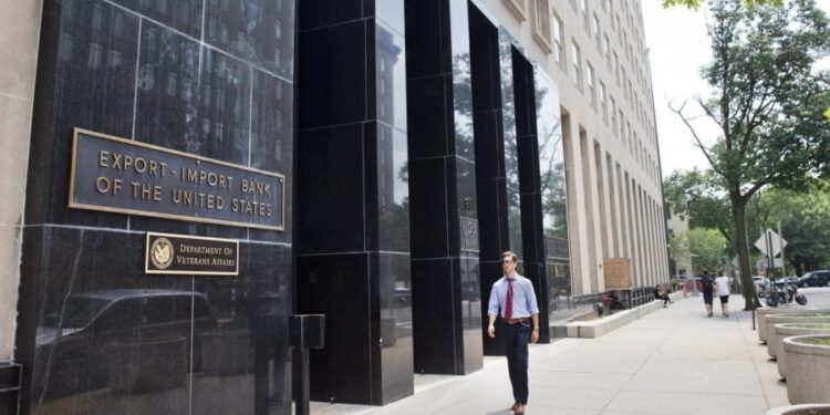 El candidato de Trump al EXIM se retira por los vínculos con Rusia antes de la audiencia de confirmación