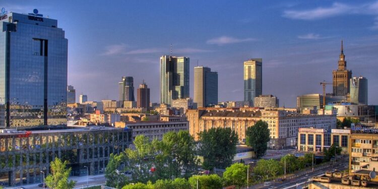 Los mercados comerciales de Polonia disfrutan de una creciente actividad de inversión inmobiliaria