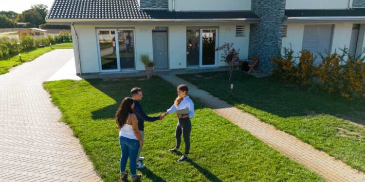 ¿Qué hace un agente de bienes raíces?