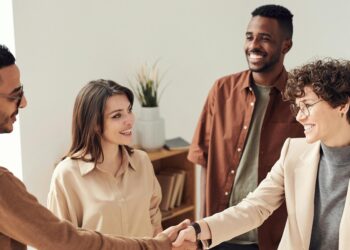 ¿Quieres el trabajo? Obtenga la pasantía primero │ConnectComm