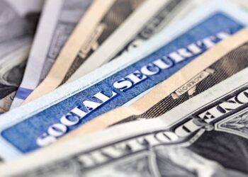 El cierre del gobierno retrasa el anuncio del costo de vida del Seguro Social. Esto es lo que debe saber.