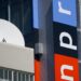 Mientras NPR lleva a CPB a los tribunales, las luchas internas en los medios públicos salen a la luz: NPR