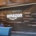 Amazon despide a miles de trabajadores corporativos mientras gasta en IA: NPR
