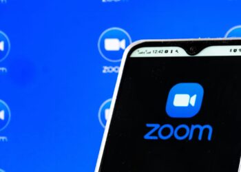 Acciones que realizan los mayores movimientos fuera de horario: ZM, SMTC, A, SNDK