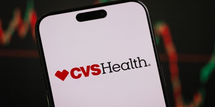 Estas acciones tienen un rendimiento superior este año y son baratas de cara a 2026