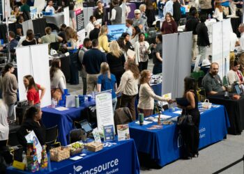 BLS dice que no se publicarán los datos completos de empleo de octubre