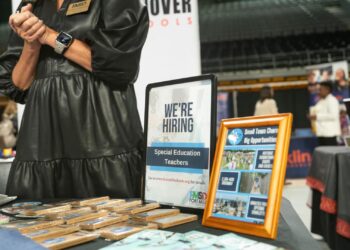 Las publicaciones de “trabajos fantasma” añaden otra capa de incertidumbre al panorama de empleos estancados