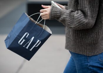 Acciones de Bitcoin, Elastic, Gap y más