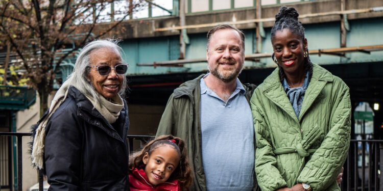 Se ampliaron a una casa unifamiliar en Brooklyn por menos de $900,000. ¿Pero dónde?