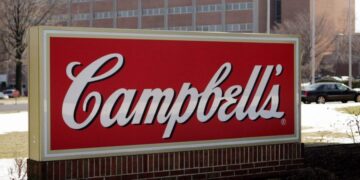 Campbell destituye a ejecutivo por supuestos comentarios sobre ‘gente pobre’ y pollo impreso en 3D