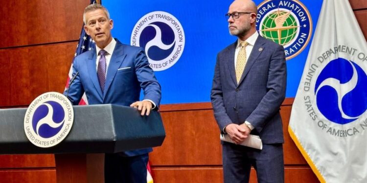 La FAA reduce los recortes de vuelos al 3 por ciento