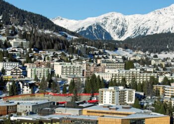 Las casas de lujo alpinas se disparan mientras Europa desafía la desaceleración global